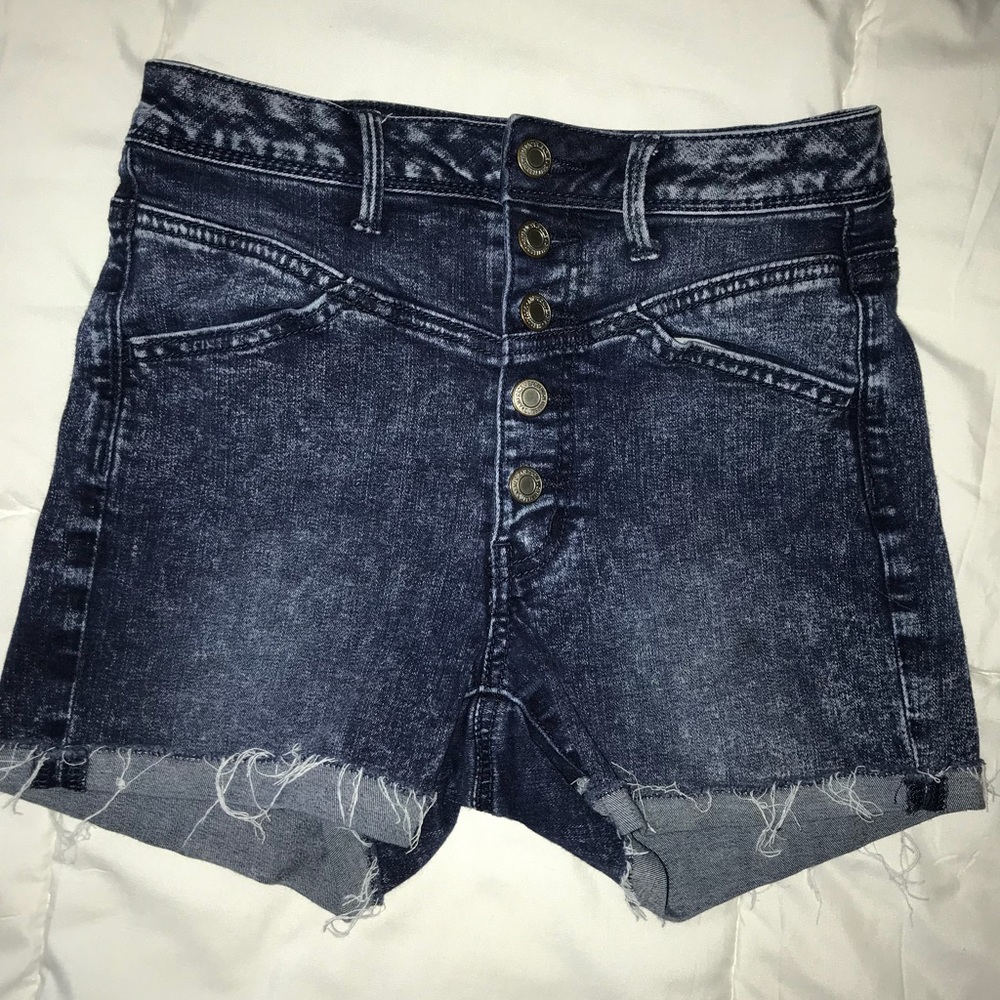 American Eagle high waisted button shorts